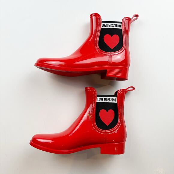 Love Moschino Chelsea Wellington Rain Boots Red Heart Glossy PVC Ankle 37 7US - Picture 4 of 16